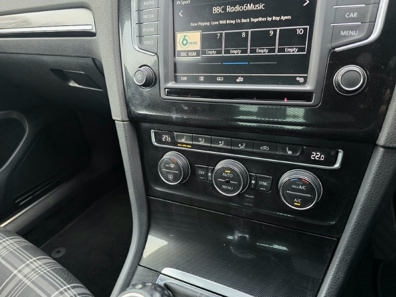 Used Volkswagen Golf 2017 for sale - 77391865: Photo 39