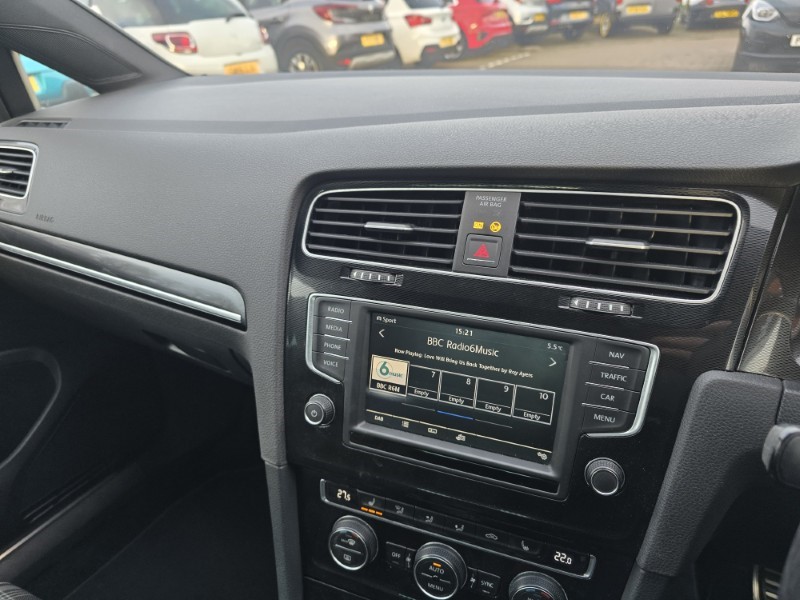 Used Volkswagen Golf 2017 for sale - 77391865: Photo 40