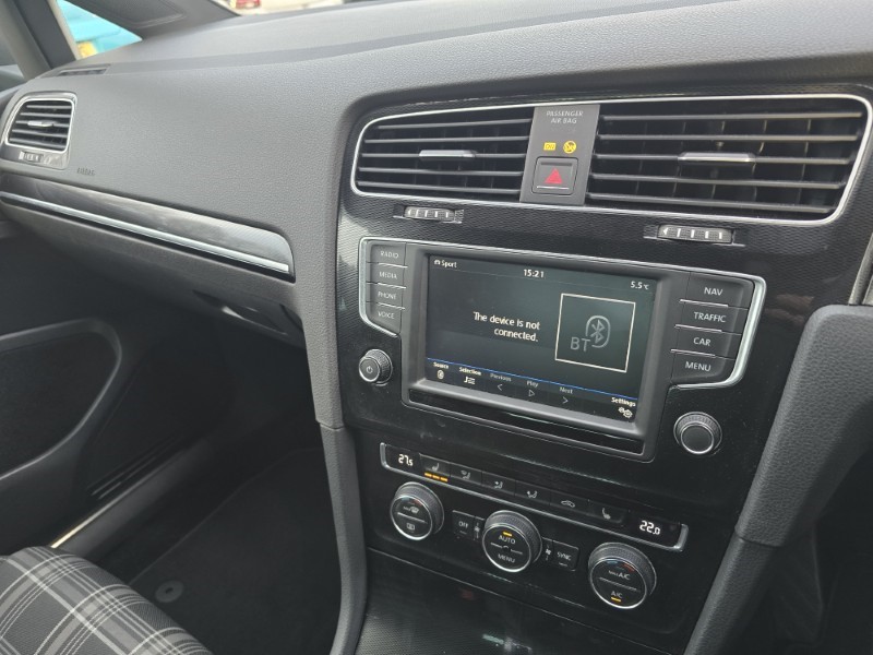 Used Volkswagen Golf 2017 for sale - 77391865: Photo 41