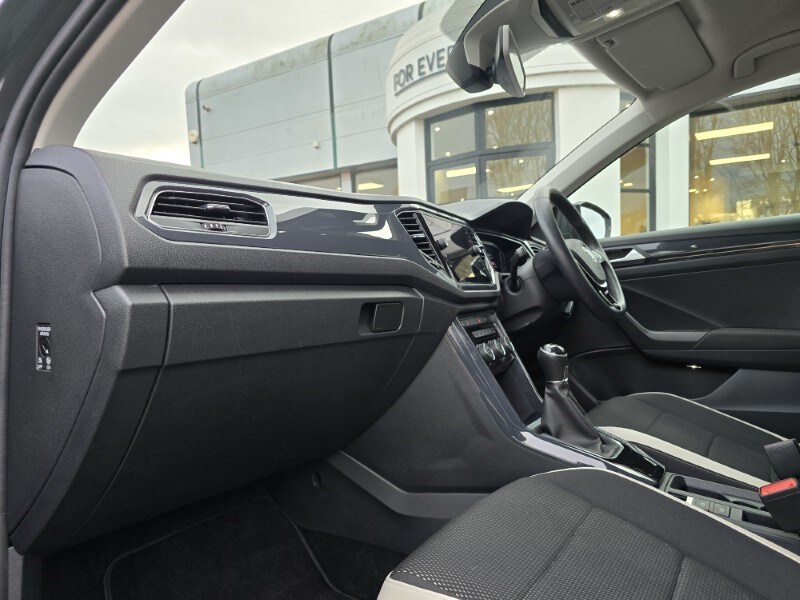 Used Volkswagen T-Roc 2018 for sale - 76981802: Photo 26