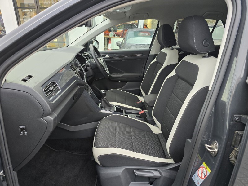 Used Volkswagen T-Roc 2018 for sale - 76981802: Photo 4