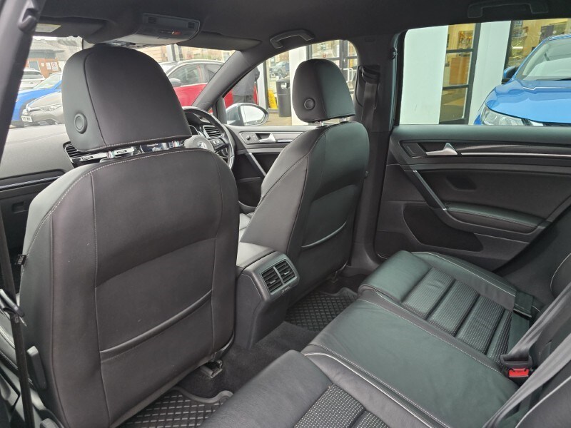 Used Volkswagen Golf 2019 for sale - 77449937: Photo 24