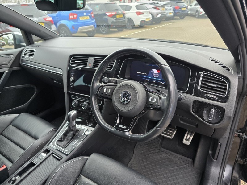 Used Volkswagen Golf 2019 for sale - 77449937: Photo 31
