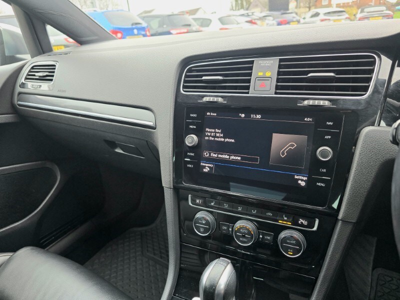 Used Volkswagen Golf 2019 for sale - 77449937: Photo 43