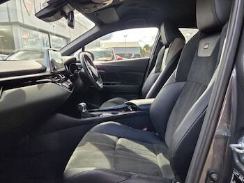 Used Toyota C-HR 2022 for sale - 79868710: Photo