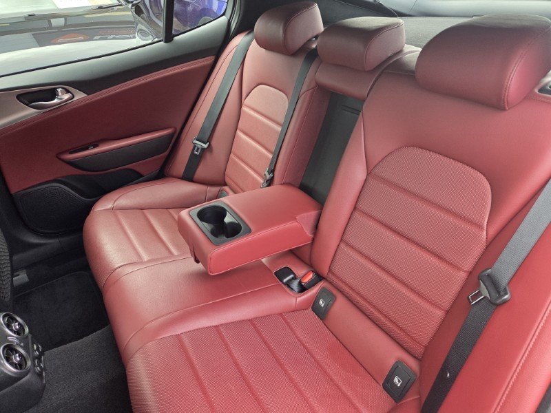 Used Kia Stinger 2018 for sale - 77988576: Photo 15