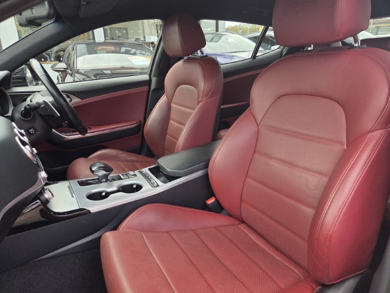 Used Kia Stinger 2018 for sale - 77988576: Photo 18