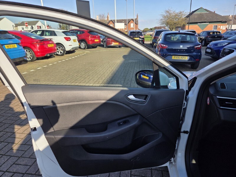 Used Renault Clio 2021 for sale - 77758763: Photo 21