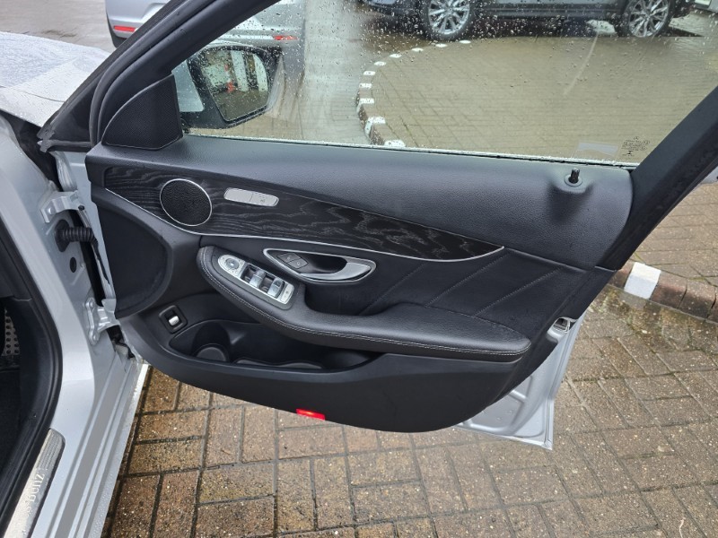 Used Mercedes-Benz C Class 2019 for sale - 76982364: Photo 25