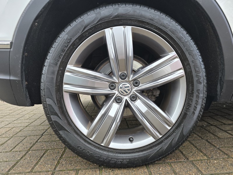 Used Volkswagen Tiguan 2017 for sale - 77207085: Photo 10