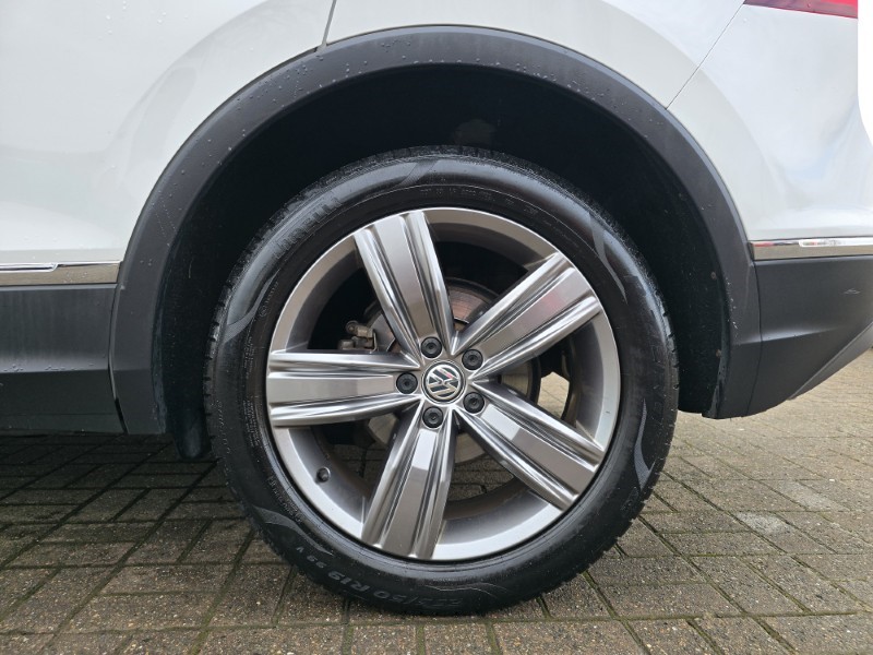 Used Volkswagen Tiguan 2017 for sale - 77207085: Photo 16