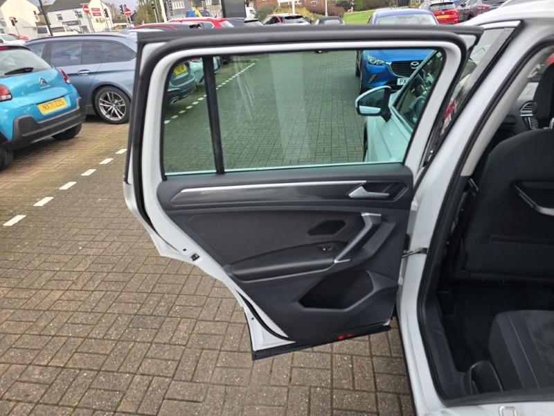 Used Volkswagen Tiguan 2017 for sale - 77207085: Photo 22