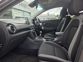 Used Hyundai KONA 2018 for sale - 79029852: Photo