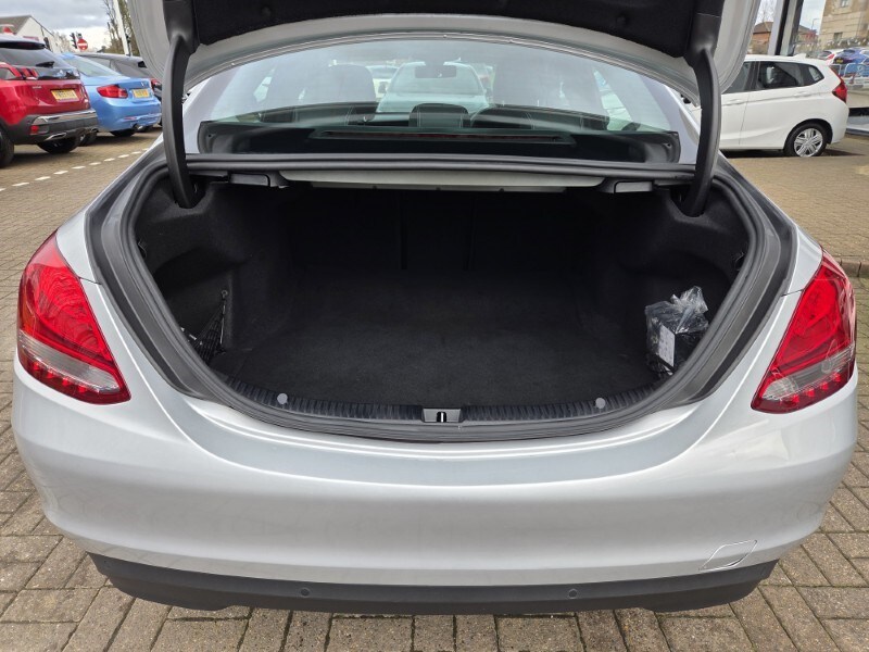 Used Mercedes-Benz C Class 2019 for sale - 77830052: Photo 15