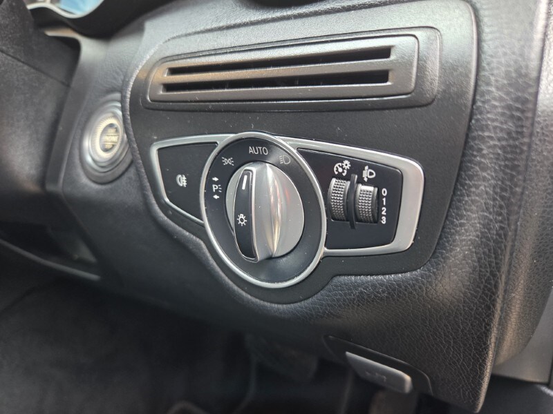 Used Mercedes-Benz C Class 2019 for sale - 77830052: Photo 38