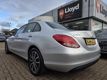 Used Mercedes-Benz C Class 2019 for sale - 77830052: Photo