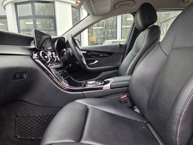 Used Mercedes-Benz C Class 2019 for sale - 77830052: Photo 4