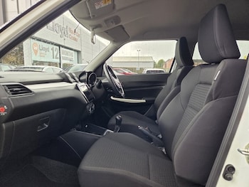 Used Suzuki Swift 2020 for sale - 79433670: Photo