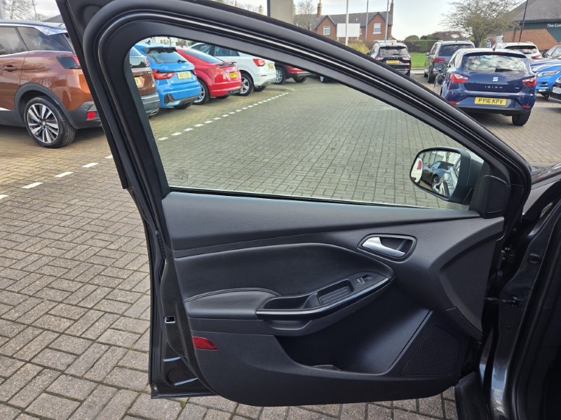 Used Ford Focus 2017 for sale - 77791289: Photo 19