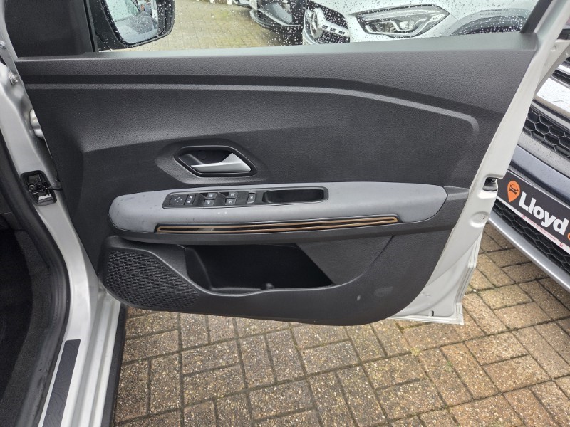 Used Dacia Sandero Stepway 2024 for sale - 78190440: Photo 16