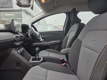 Used Dacia Sandero Stepway 2024 for sale - 78190440: Photo