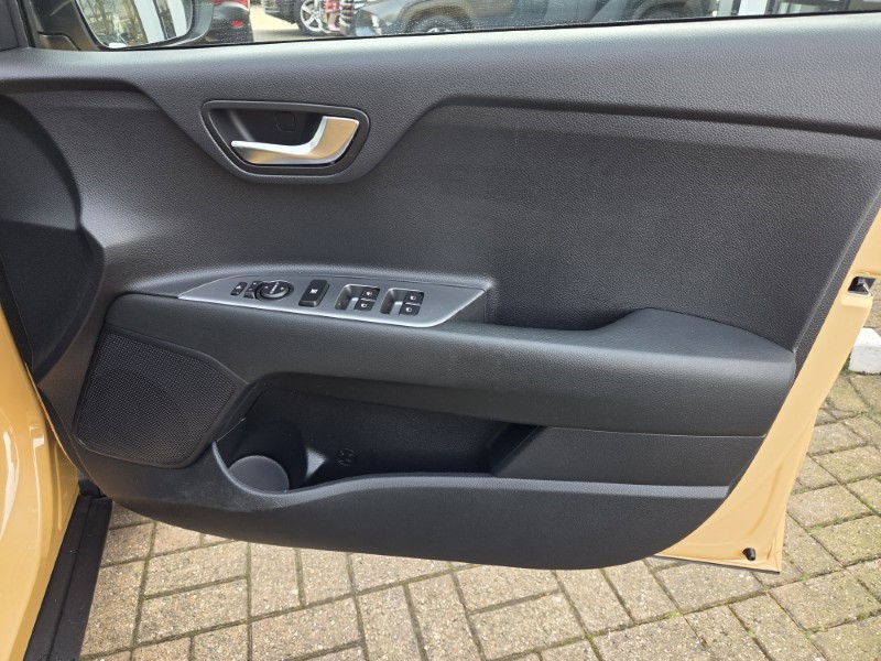 Used Kia Stonic 2024 for sale - 77975602: Photo 18