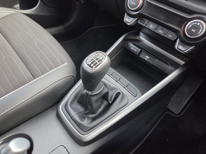 Used Kia Stonic 2024 for sale - 77975602: Photo 25