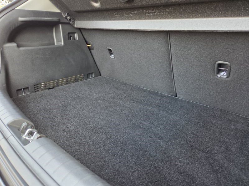 Used Kia Stonic 2024 for sale - 77975602: Photo 37