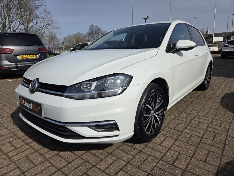 Used Volkswagen Golf 2017 for sale - 77975611: Photo 11