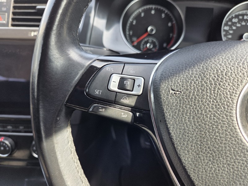 Used Volkswagen Golf 2017 for sale - 77975611: Photo 21