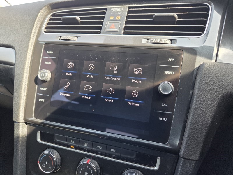 Used Volkswagen Golf 2017 for sale - 77975611: Photo 25