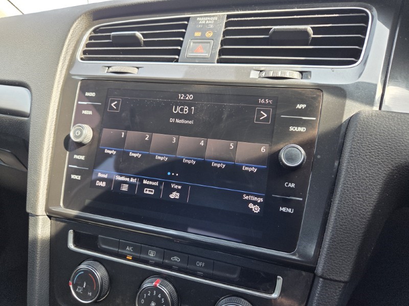 Used Volkswagen Golf 2017 for sale - 77975611: Photo 26