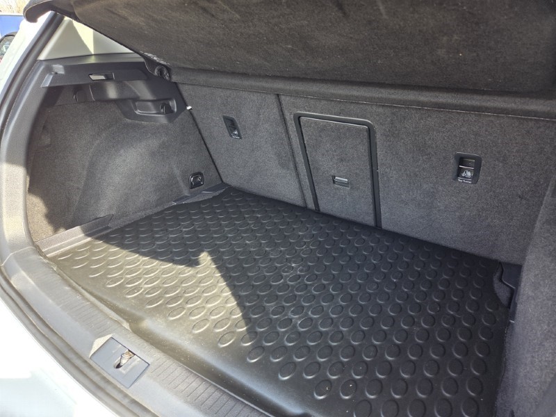 Used Volkswagen Golf 2017 for sale - 77975611: Photo 35