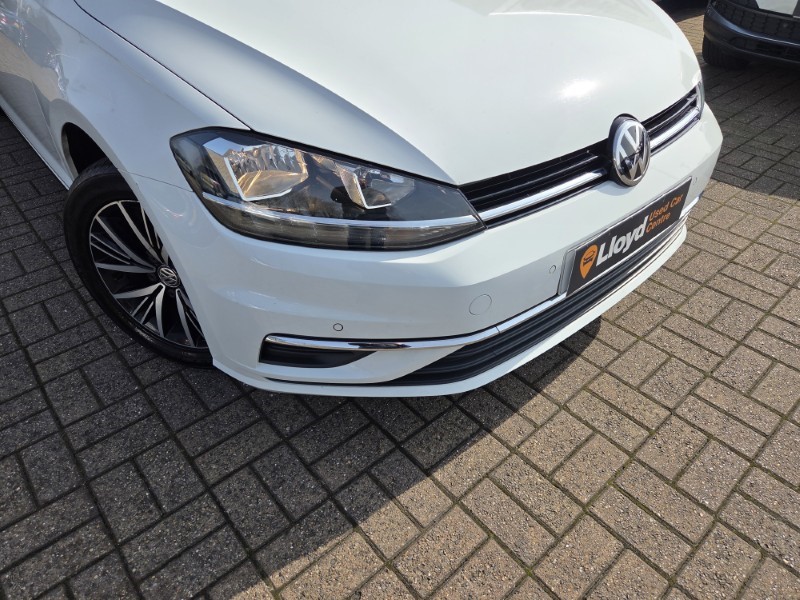 Used Volkswagen Golf 2017 for sale - 77975611: Photo 37