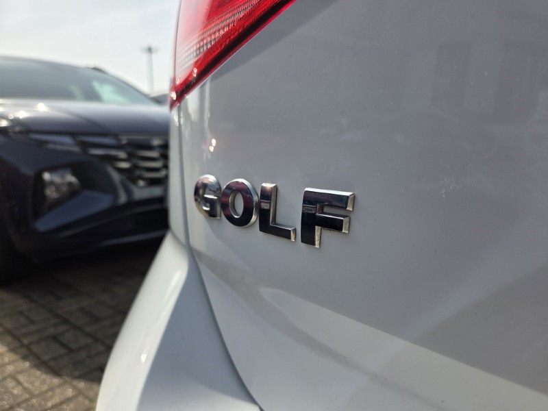 Used Volkswagen Golf 2017 for sale - 77975611: Photo 42