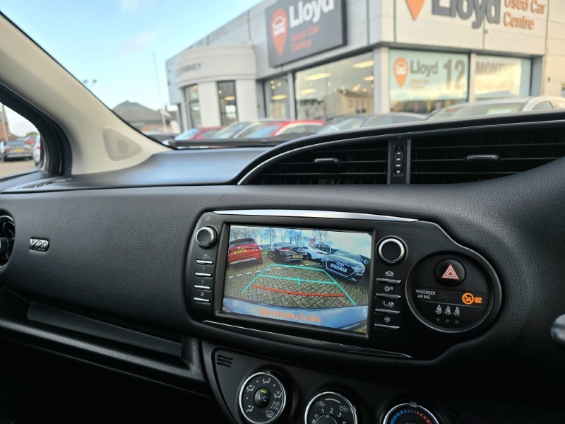 Used Toyota Yaris 2020 for sale - 77063488: Photo 15