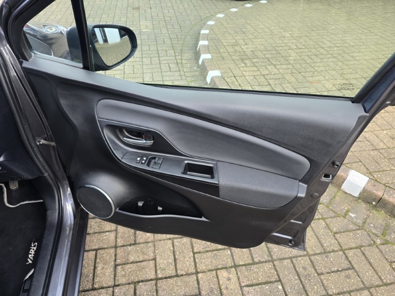 Used Toyota Yaris 2020 for sale - 77063488: Photo 28