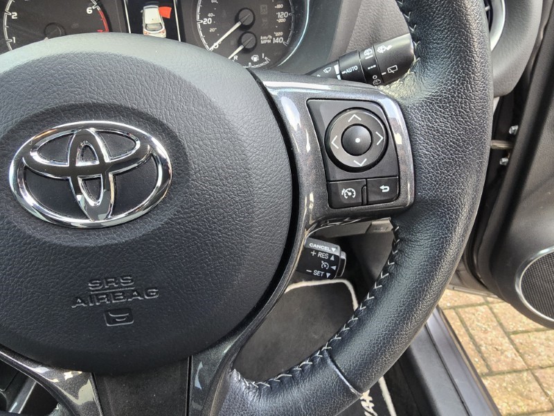 Used Toyota Yaris 2020 for sale - 77063488: Photo 34