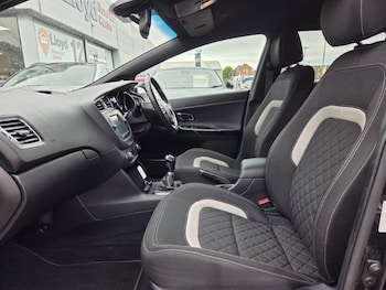 Used Kia Ceed 2018 for sale - 78950145: Photo