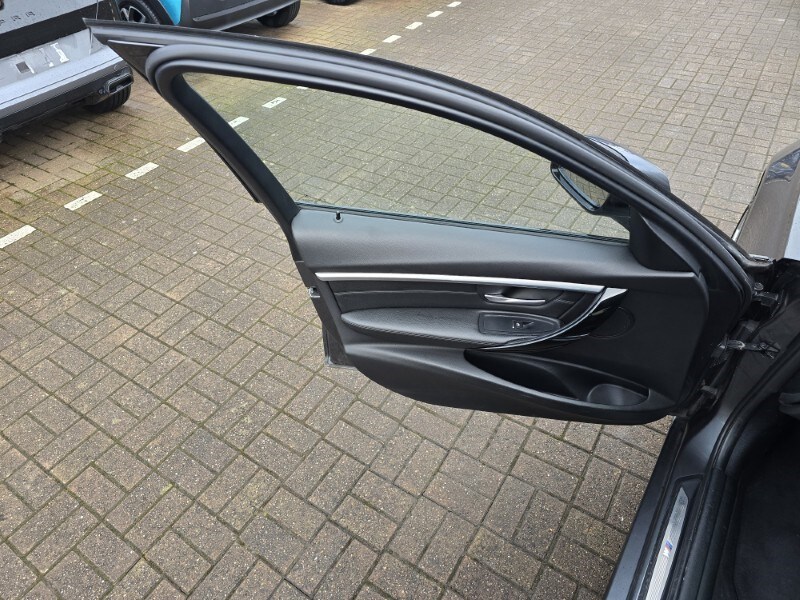 Used BMW 3 Series 2018 for sale - 77474728: Photo 24