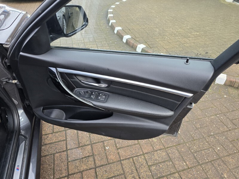 Used BMW 3 Series 2018 for sale - 77474728: Photo 27