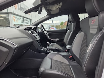 Used Ford Focus 2018 for sale - 78828102: Photo