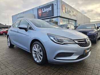 2017 (17) - 1.6 CDTi 16V 136 Design 5dr