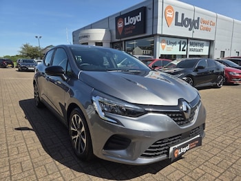 Used Renault Clio 2023 for sale - 79007839: Photo