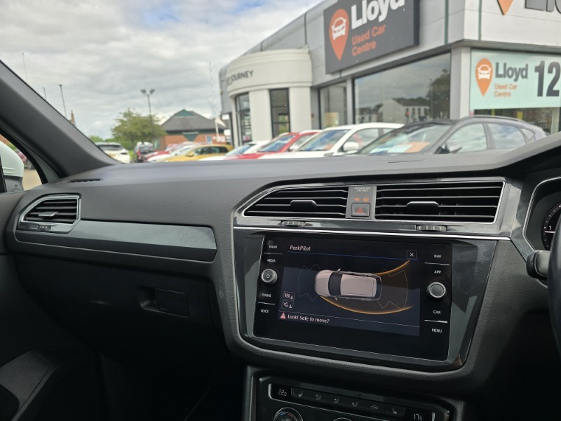 Used Volkswagen Tiguan 2018 for sale - 77220416: Photo 15