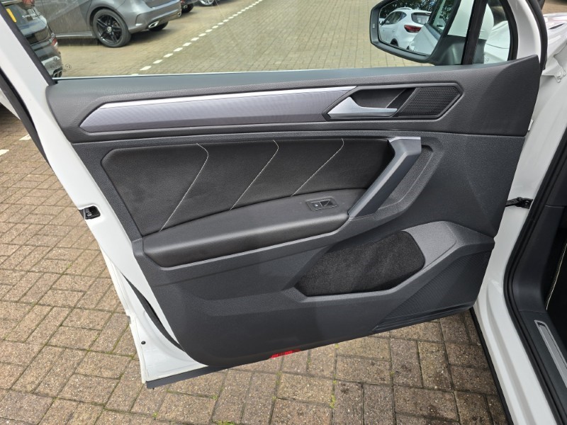 Used Volkswagen Tiguan 2018 for sale - 77220416: Photo 30