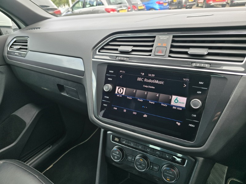 Used Volkswagen Tiguan 2018 for sale - 77220416: Photo 40