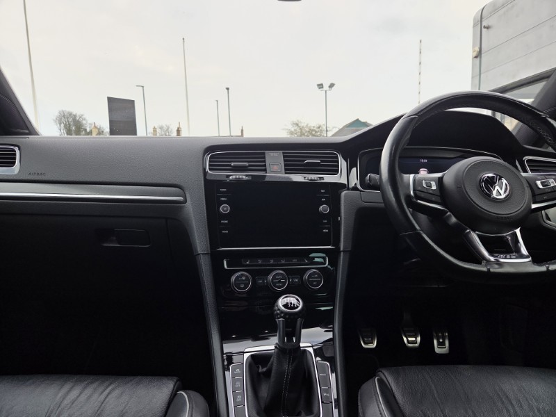 Used Volkswagen Golf 2017 for sale - 77973658: Photo 10