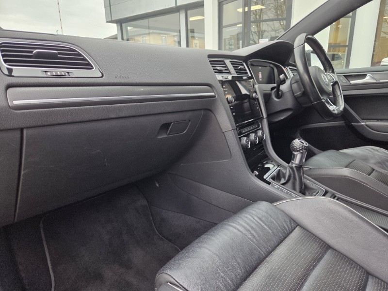 Used Volkswagen Golf 2017 for sale - 77973658: Photo 16