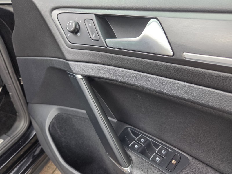 Used Volkswagen Golf 2017 for sale - 77973658: Photo 21